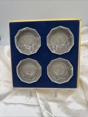 1 set of 4 Val St Lambert “Cristalleries” Individual AshTrays, in original box.
